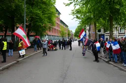 NOS juicht om lage opkomst asielprotesten, maar verzwijgt de keiharde staatsintimidatie tegen de gewone burger!