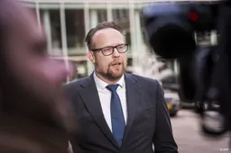 Minister Heerma noemt aanval op D66-partijkantoor 'laffe daad'