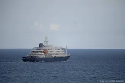 Evacuatievlucht met opvarenden Hondius vertrokken naar Eindhoven