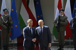 Warm welkom in Polen voor nieuwe Hongaarse leider Magyar