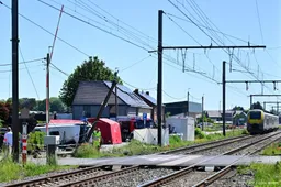 Minister: vier doden bij aanrijding met schoolbus Buggenhout