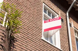 Woningmarkt stort in voor gewone man: Hypotheekaanvragen kelderen door torenhoge rente