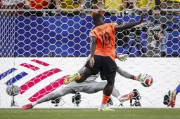 Oranje-feest in Houston: Buitenlandse media lyrisch na historische 5-1 vernedering van Zweden