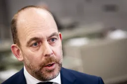Van den Brink tevreden met EU-akkoord over terugkeerhubs