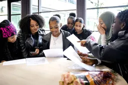 AOb: examenuitslag van meer dan 56.000 vmbo-leerlingen dag later