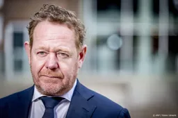 Van Weel: schokkend dat medewerkers Motherless kinderporno delen