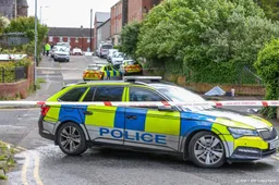 Verdachte van mesaanval in Belfast blijft langer vastzitten