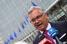 Eurocommissaris Brunner: belangrijk om met Taliban te praten