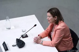 Inspecteur drong bij De Jonge aan op bredere blik op coronacrisis