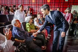 Jetten biedt excuses aan voor behandeling Molukse migranten