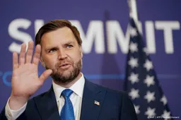 Vance spreekt van 'grote vooruitgang' in gesprekken met Iran