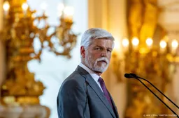 President Tsjechië naar hof omdat hij niet mee mag naar NAVO-top