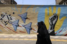 Iran meldt aanvallen op Amerikaanse doelen in Koeweit en Bahrein