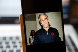 Voormalige Epstein-assistente geeft omstreden verklaring: "Een monster!"