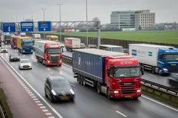 Nieuwe vrachtwagenheffing start woensdag: jouw boodschappen en meubels kunnen duurder worden