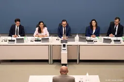 Grapperhaus botst met enquêtecommissie: 'U slaat een stuk over'