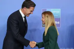 Meloni zegt NAVO-toezegging na te komen, maar op eigen manier
