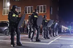 ME grijpt in bij onrust in Den Haag, Rotterdam en Amsterdam