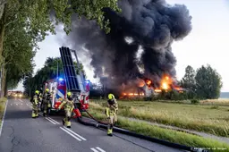 Grote brand in Weteringbrug onder controle