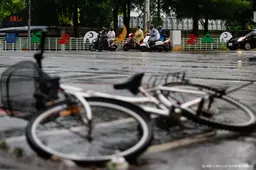 Tyfoon Bavis aan land aan oostkust China