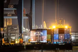 Giftig lek in haven bij Antwerpen, 1 persoon naar intensive care