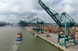 Strafrechtelijk onderzoek naar giftig lek in haven van Antwerpen