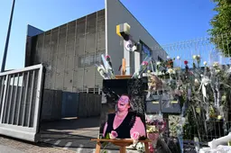 Franse tiener die onderwijsassistent doodstak krijgt 18 jaar cel