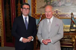 Burnham aangetreden als nieuwe premier Verenigd Koninkrijk
