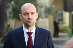 Frankrijk: ambassadepersoneel vastgehouden en mishandeld in Iran