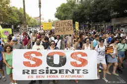 Tienduizenden protesteren tegen massatoerisme op Mallorca