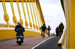 Studie: minder hoofdletsel snorfietsers na invoering helmplicht