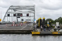 Papendrechtsebrug negen maanden dicht: reistijd kan uur oplopen