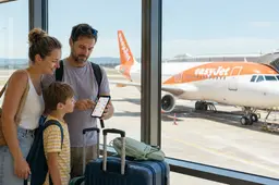 Winst easyJet stort 70 procent in door dure brandstof: wat betekent dit voor ticketprijzen?