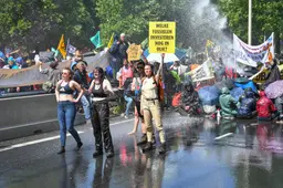 Mislukte snelwegblokkade in Utrecht: Politie pakt 270 klimaatactivisten van Extinction Rebellion op