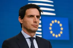 Industrie in de afgrond: Gekke Wopke Hoekstra worstelt met de rabiate klimaaterfenis van Frans Timmermans