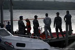 Doden en vermisten bij brand op veerboot bij Indonesië