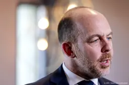 Van den Brink stuurt eventuele asielzoekers vanuit Ceuta terug