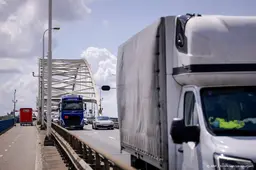 Nog steeds 1600 vrachtwagens per werkdag op Merwedebrug