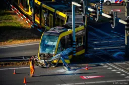 Gewonden door botsing tram en lijnbus in Utrecht