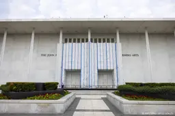 Bestuur Kennedy Center wil Trumps naam weer op gevel