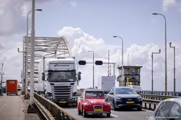 Handhavingsactie tegen overtreders Merwedebrug begint maandag