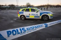 Zweedse politie schiet persoon met zwaard neer bij school
