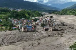 Doden en vermisten na overstromingen in Nepal en Tibet