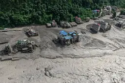 Instorting van gletsjer veroorzaakte overstromingen in Nepal