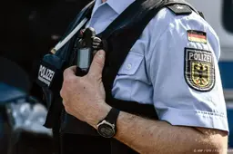 Twee mensen gedood op een school nabij Berlijn
