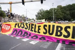 XR blokkeert opnieuw snelweg Utrechtsebaan in Den Haag
