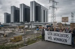 Geen stroom voor woningen, wél voor Microsoft: Amsterdam protesteert tegen gigantisch datacenter