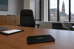 OnlyFans-model doet aangifte tegen opgestapte wethouder wegens verspreiden naaktfoto’s!