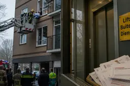 Slachtoffer na val via raam geëvacueerd door kapotte liften: Minister weigert onderzoek naar misstanden bij verhuurreus Holland2Stay
