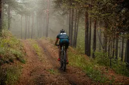 Na boeren en bouwers moet nu zelfs de sportende Nederlander wijken voor de groene regelmachine